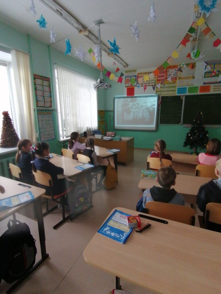 3 подружки в классе